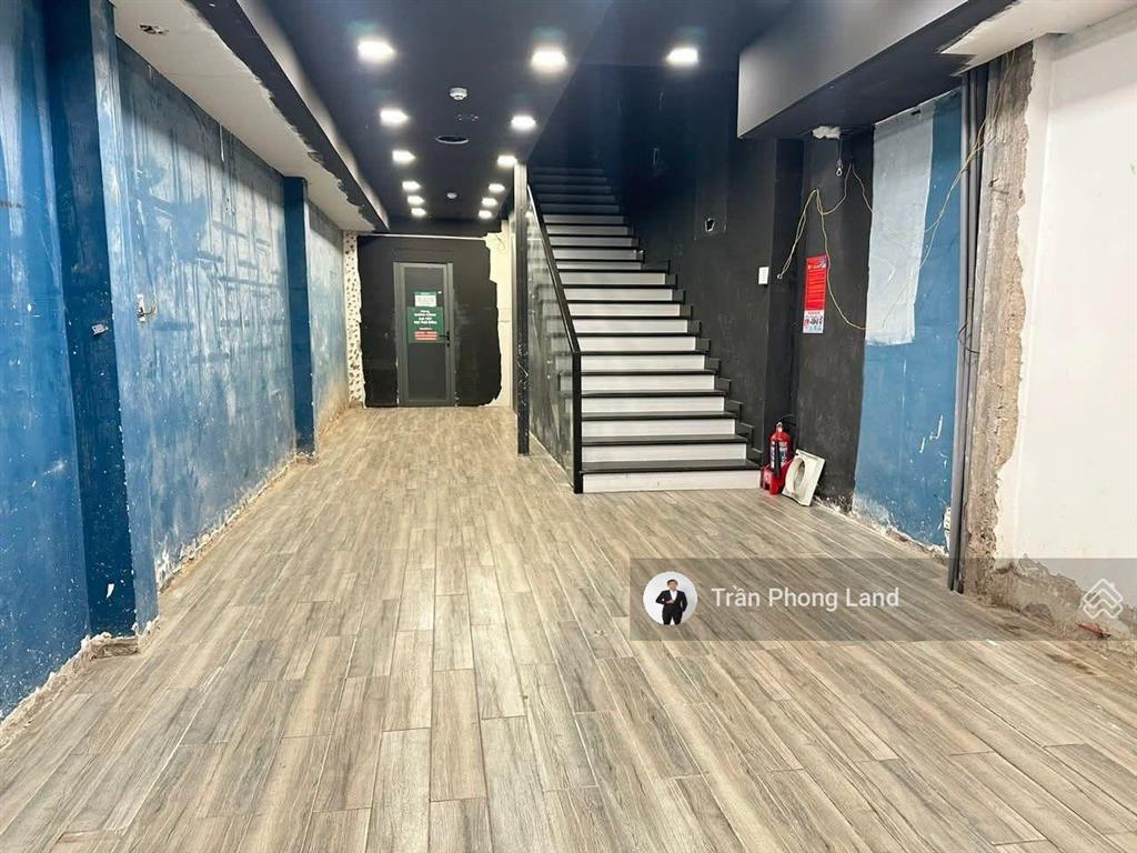 Chính chủ cho thuê nhà 2 mặt tiền 48 lê văn sỹ, p11, q. phú nhuận, 4x40m, trệt 2 lầu, 0908 140 ***