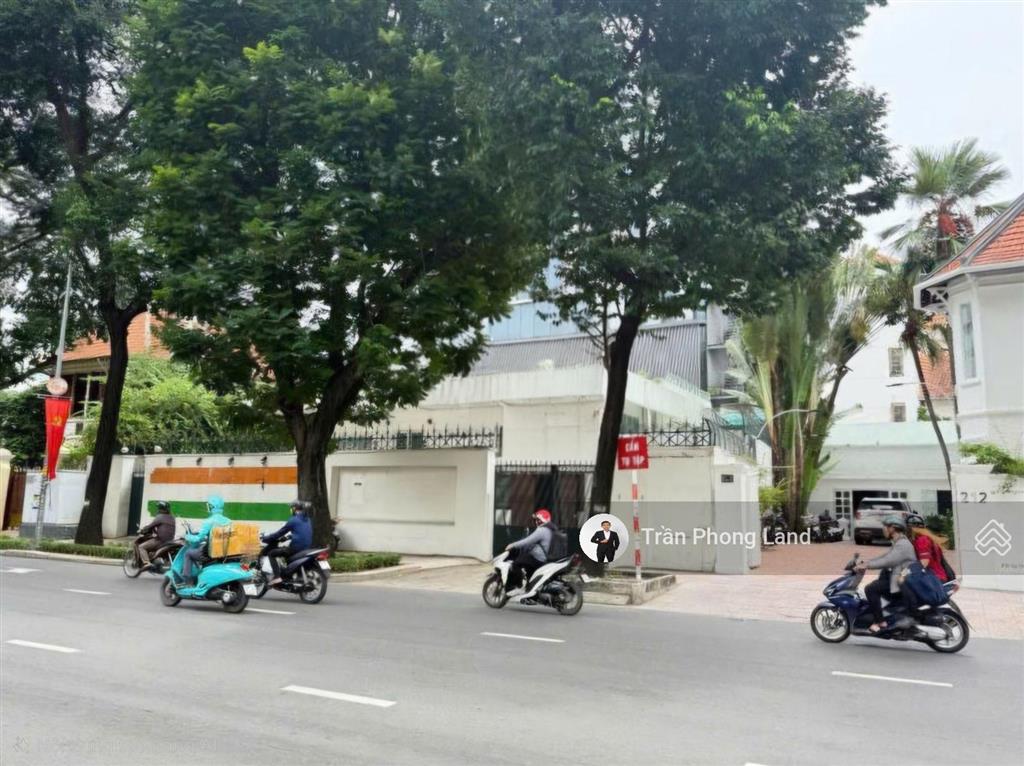 Chính chủ cho thuê nhà mặt tiền 214 võ thị sáu, p. võ thị sáu, q3, 24x28m, trệt + lầu, 0908 140 ***