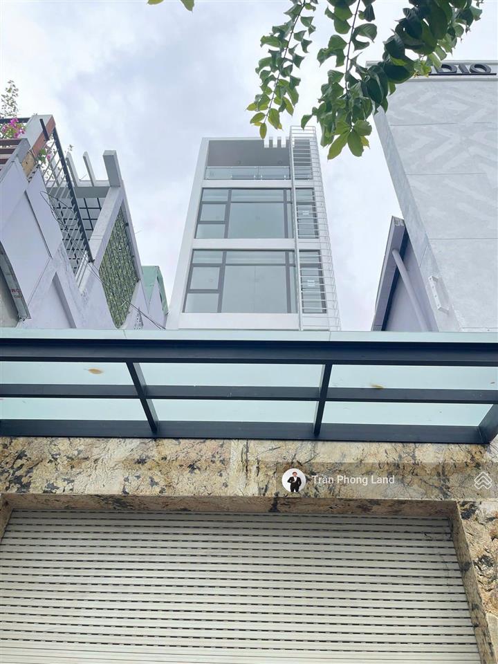 Chính chủ cho thuê nhà mặt tiền 205 đinh tiên hoàng, q1, 4.5x20m, trệt 5 lầu tm, 0908 140 ***