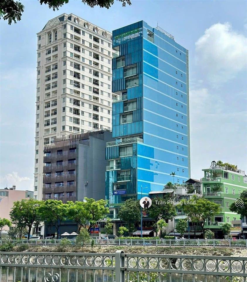 Chính chủ gửi bán nhà mặt tiền 290 bến vân đồn, p2, q4, 12.5x48m, 2 hầm 16 tầng, 0938 140 ***