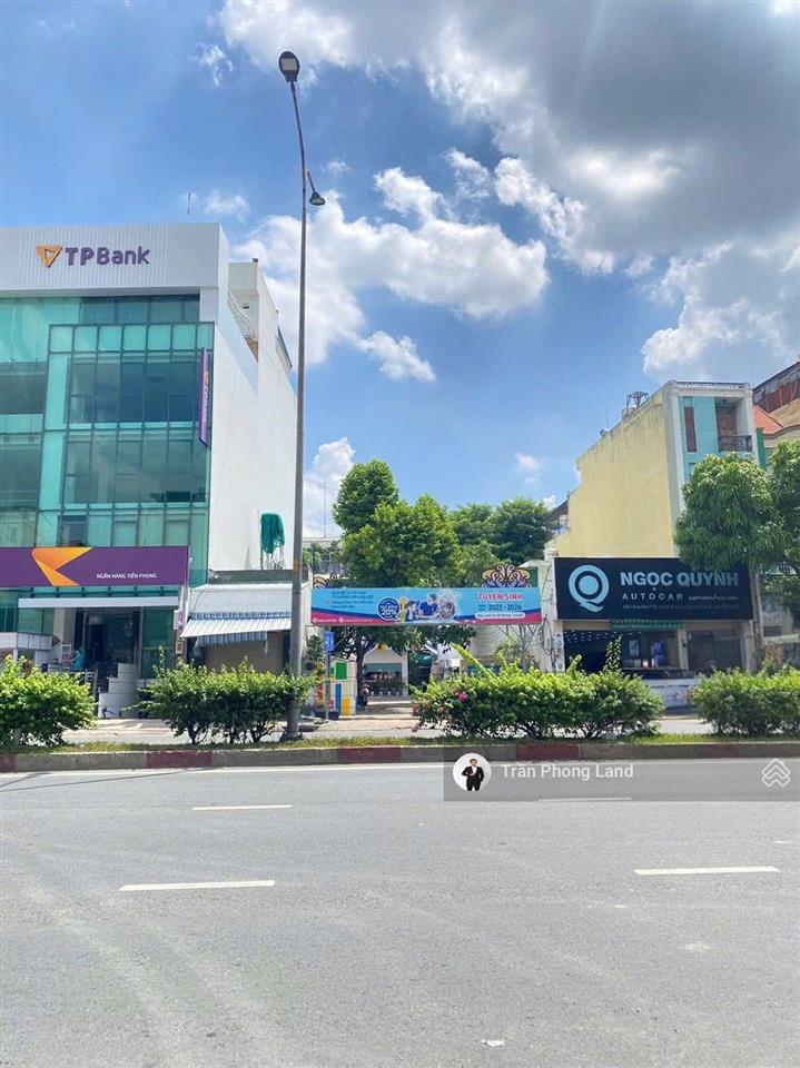 Chính chủ gửi bán nhà mặt tiền 437439 cộng hòa, p15, q. tân bình, 21(35)x46m, 1192.8m2, 0938 140 ***