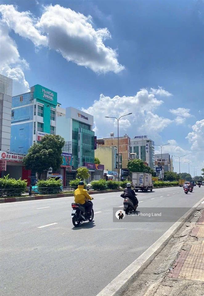 Chính chủ gửi bán nhà mặt tiền 437439 cộng hòa, p15, q. tân bình, 21(35)x46m, 1192.8m2, 0938 140 ***