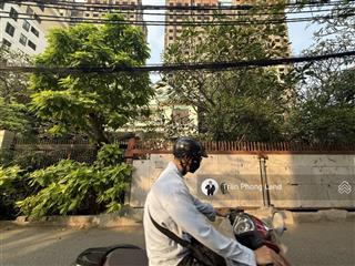 Chính chủ gửi bán nhà mặt tiền 77a lê thị chợ, p. phú thuận, q7, 18x36m, 568.85m2, 0938 140 ***