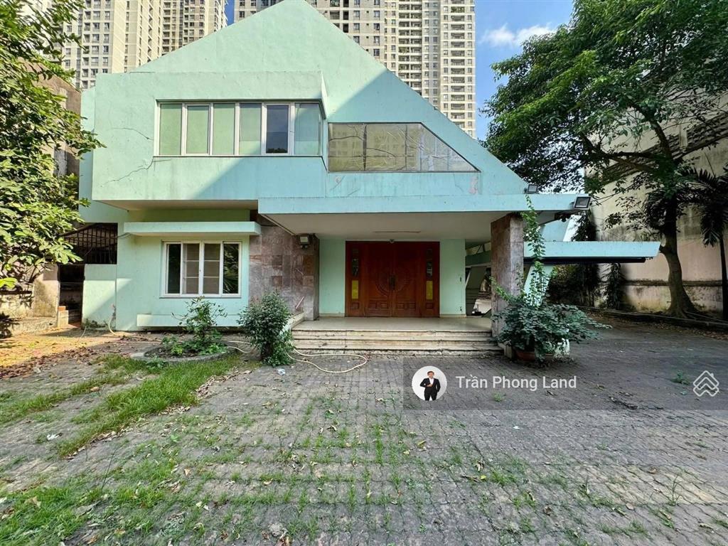 Chính chủ gửi cho thuê nhà mặt tiền số 4 trần ngọc diện, p. thảo điền, q2, 22x60m, 0908 140 ***