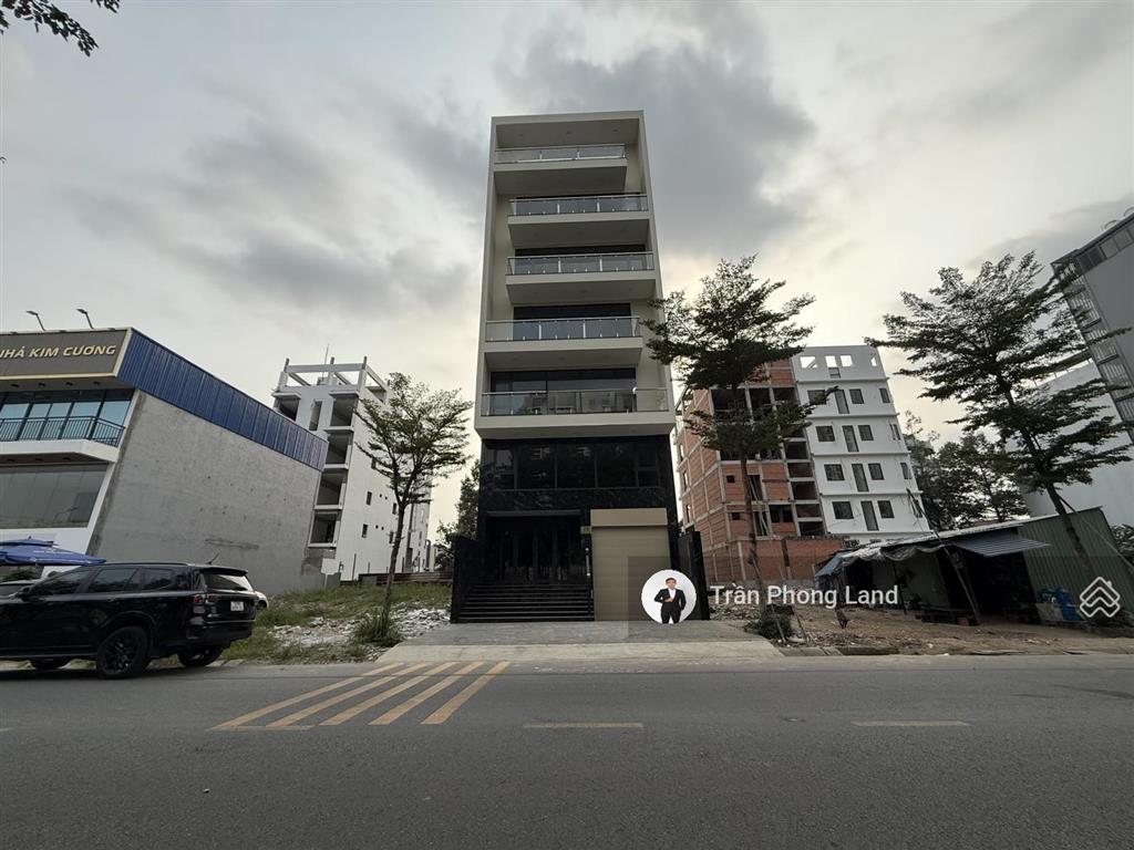 Chính chủ cho thuê nhà mặt tiền 72 nguyễn văn kỉnh, q2, 8x20m, hầm trệt lửng 4 lầu st, 0908 140 ***