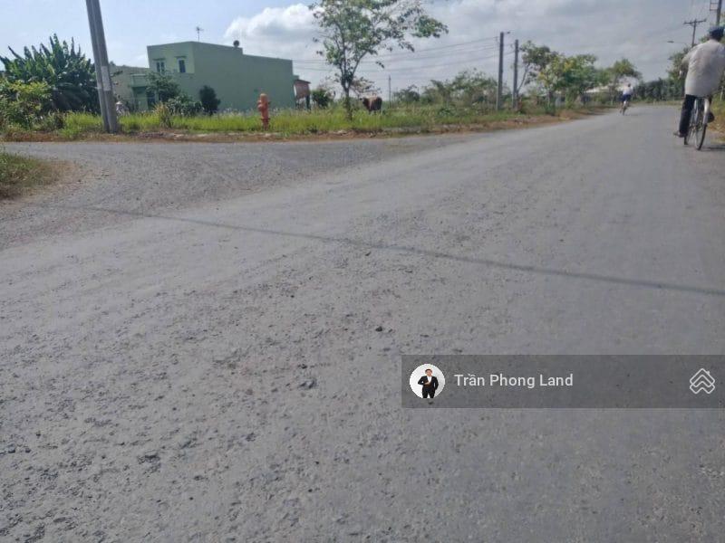 Chính chủ gửi bán lô đất mặt tiền đường kênh 6 mét, cần giuộc, long an, 2739m2, 0938 140 ***