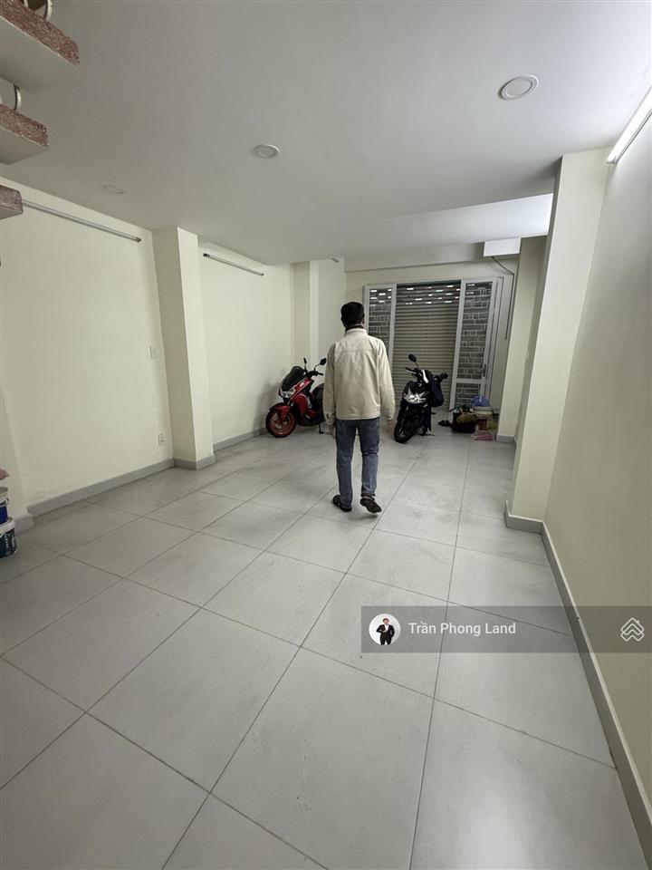 Chính chủ gửi bán nhà mặt tiền 415 ngô gia tự, p2, q10, 4x13m, trệt lửng 2 lầu st, 0908 140 ***