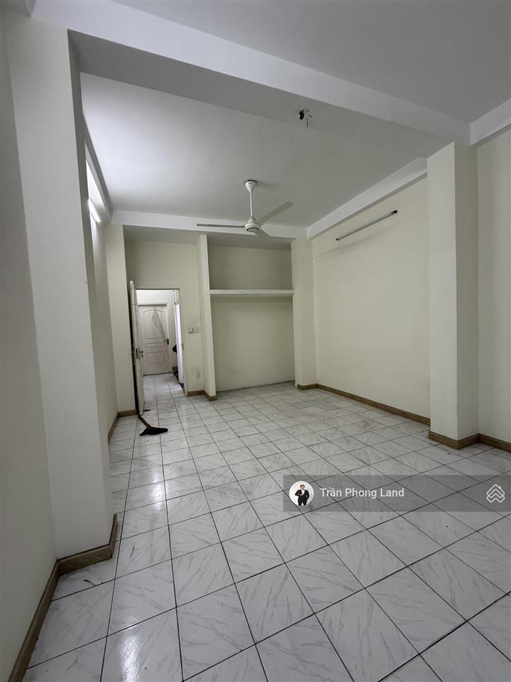 Chính chủ gửi bán nhà mặt tiền 415 ngô gia tự, p2, q10, 4x13m, trệt lửng 2 lầu st, 0908 140 ***