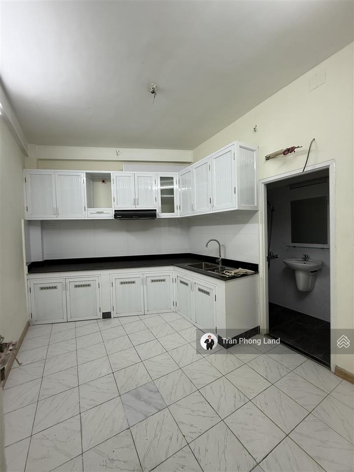 Chính chủ gửi bán nhà mặt tiền 415 ngô gia tự, p2, q10, 4x13m, trệt lửng 2 lầu st, 0908 140 ***