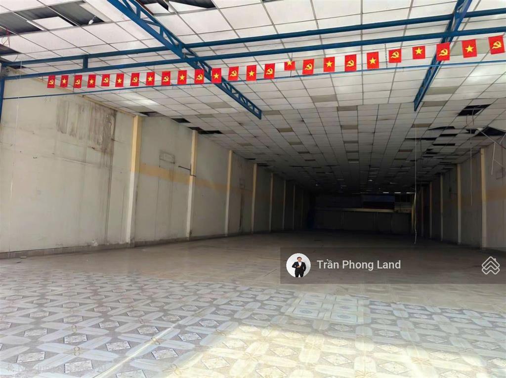 Chính chủ gửi cho thuê nhà mặt tiền 11/1 tô ký, x. thới tam thôn, hóc môn, 12x55m, 0908 140 ***