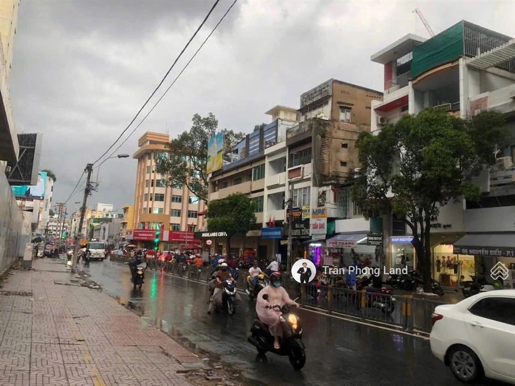 Chính chủ cho thuê nhà mặt tiền 92 nguyễn biểu, p1, q5, 6x17.5m, trệt lửng 4 lầu, 0908 140 ***
