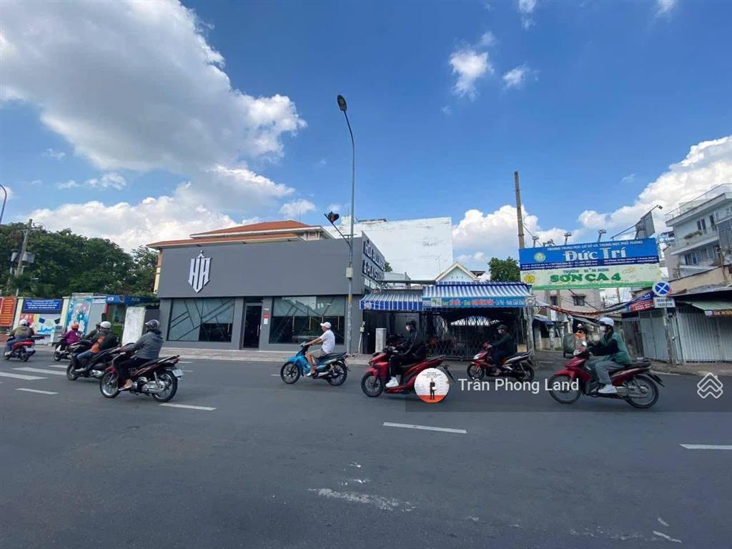 Chính chủ gửi bán nhà mặt tiền 744a nguyễn kiệm, p4, q. phú nhuận, 22(34)x46m, 1101m2, 0938 140 ***