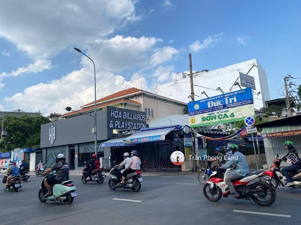 Chính chủ gửi bán nhà mặt tiền 744a nguyễn kiệm, p4, q. phú nhuận, 22(34)x46m, 1101m2, 0938 140 ***