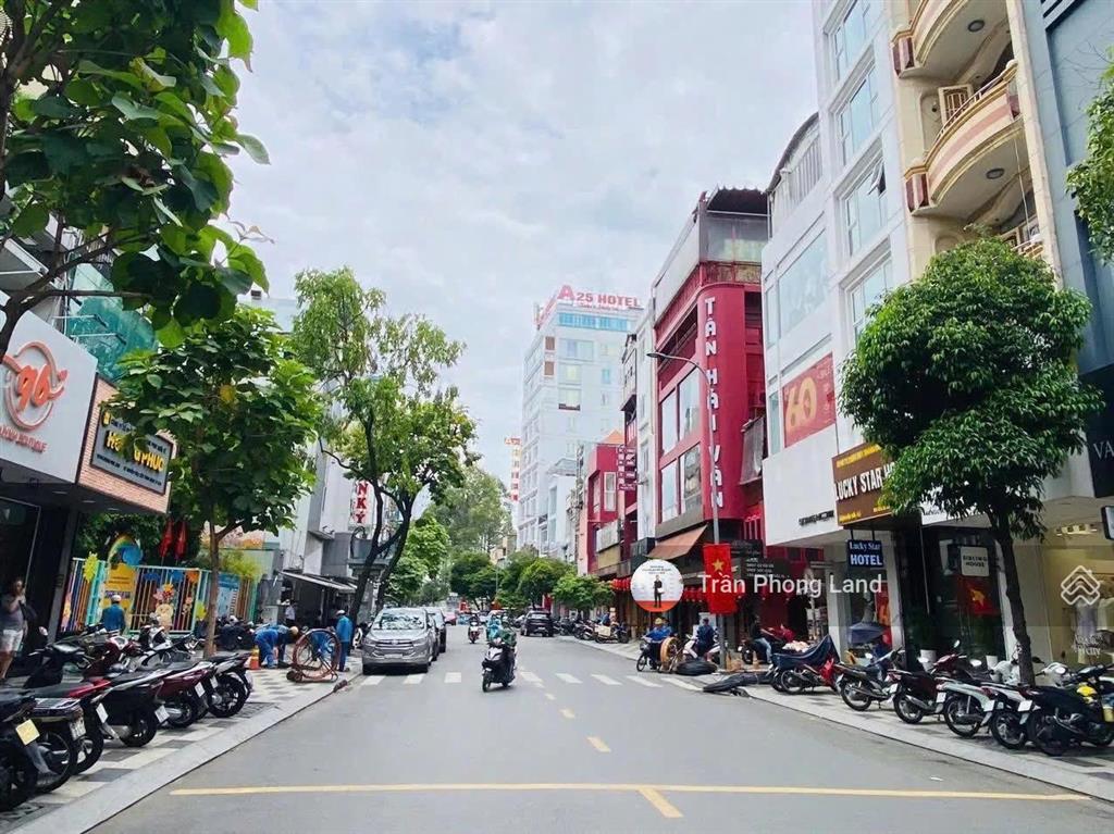 Chính chủ gửi cho thuê nhà mặt tiền 138140 nguyễn trãi, p. bến thành, q1, 8x20m, 0908 140 ***