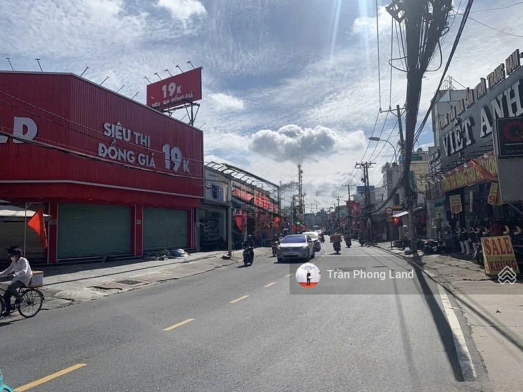 Chính chủ cho thuê nhà góc 2 mặt tiền 203 lê văn việt, p. hiệp phú, q9, 16x35m, 0908 140 ***