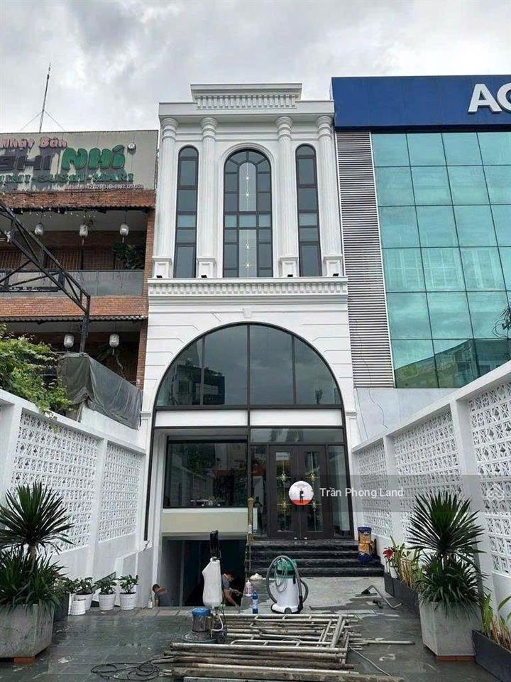 Chính chủ cho thuê nhà mặt tiền 208 trần não, an khánh, q2, 6x30m, hầm trệt lửng 2 lầu, 0908 140 ***