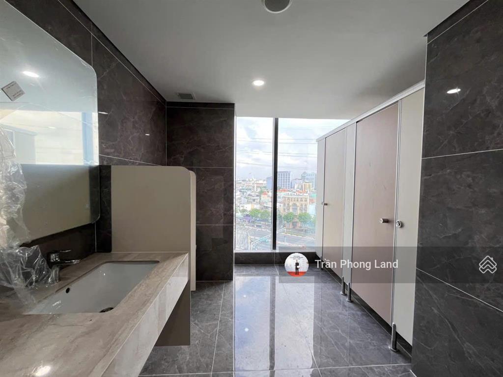 Chính chủ cho thuê văn phòng tòa nhà mặt tiền 137139 nguyên hồng, q. gò vấp, 337.28m2, 0908 140 ***