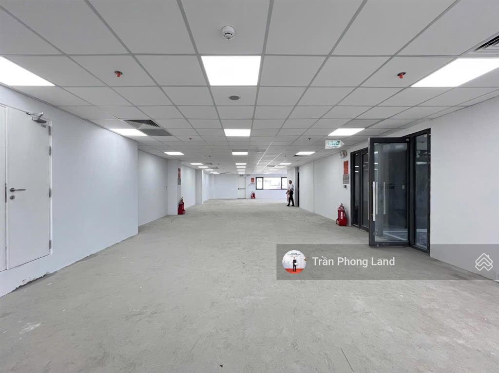 Chính chủ cho thuê văn phòng tòa nhà mặt tiền 137139 nguyên hồng, q. gò vấp, 337.28m2, 0908 140 ***