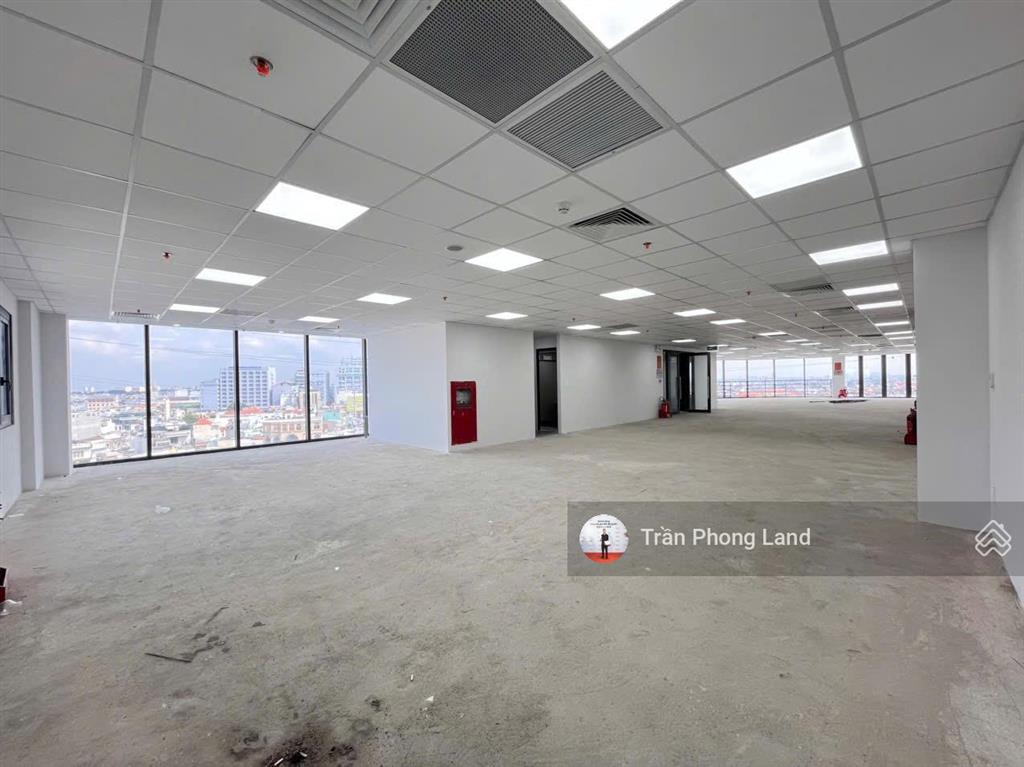 Chính chủ cho thuê văn phòng tòa nhà mặt tiền 137139 nguyên hồng, q. gò vấp, 337.28m2, 0908 140 ***