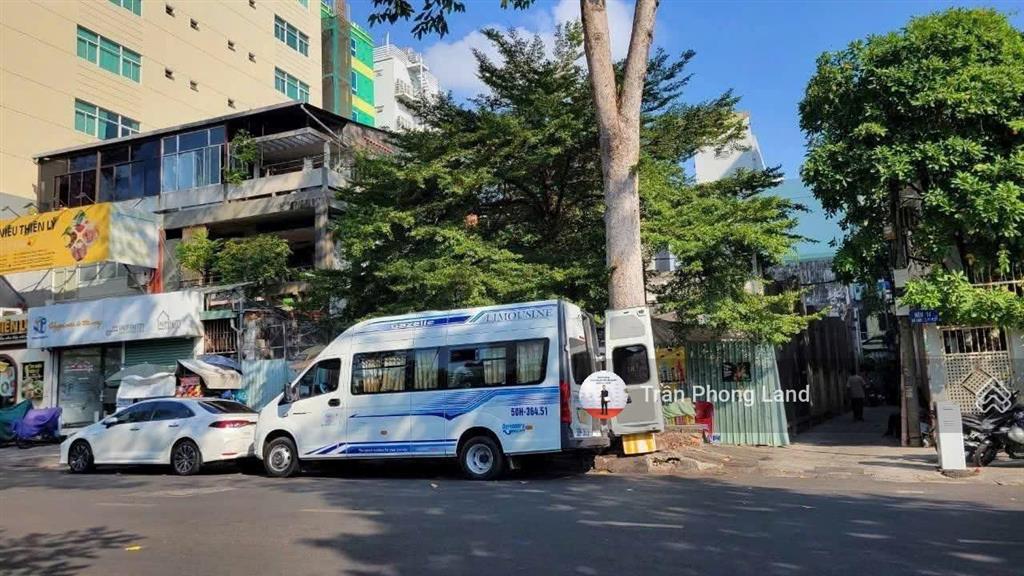 Chính chủ gửi bán lô đất góc 2 mặt tiền 14bis nguyễn đình chiểu, p. đakao, q1, 366.04m2, 0938 140 ***