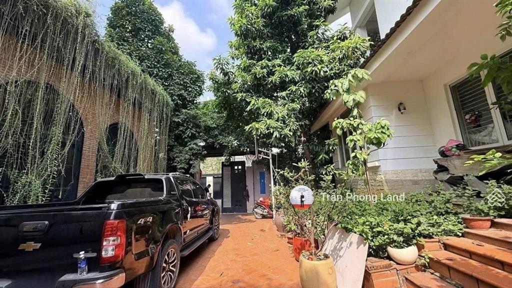Chính chủ cho thuê biệt thự 25/10 xuân thuỷ, p. thảo điền, q2, 22x25m, trệt + lầu, 0908 140 ***