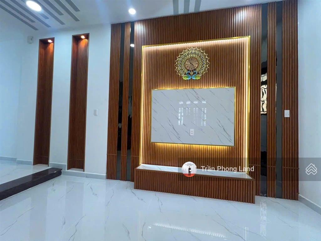 Chính chủ gửi bán nhà góc 2 mặt tiền 13a đường số 18, p. bình trưng đông, q2, 4x18m, 0938 140 ***