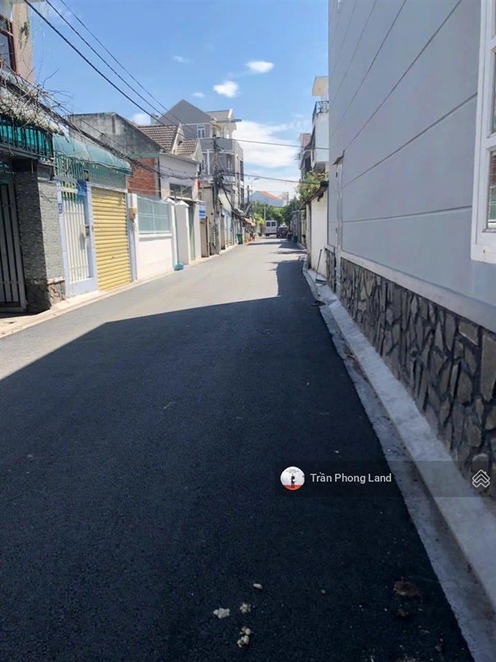 Chính chủ gửi bán nhà góc 2 mặt tiền 13a đường số 18, p. bình trưng đông, q2, 4x18m, 0938 140 ***