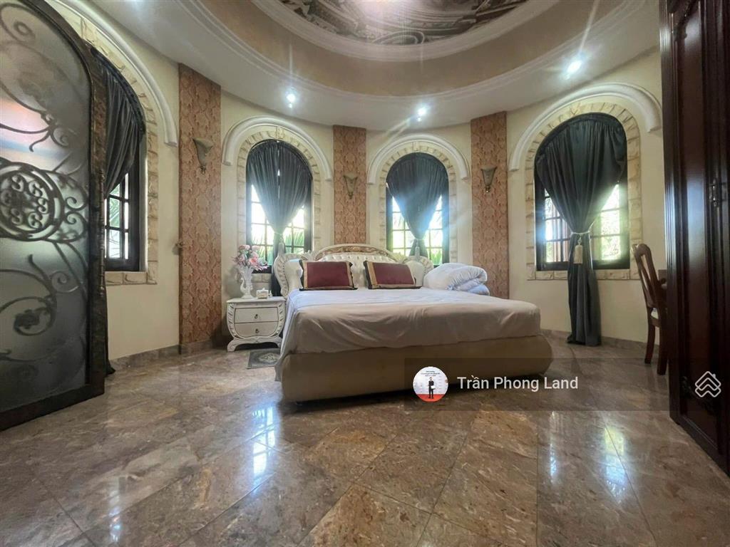 Chính chủ gửi bán biệt thự 2 mặt tiền 140 nguyễn văn hưởng, p. thảo điền, q2, 22x23m, 0938 140 ***