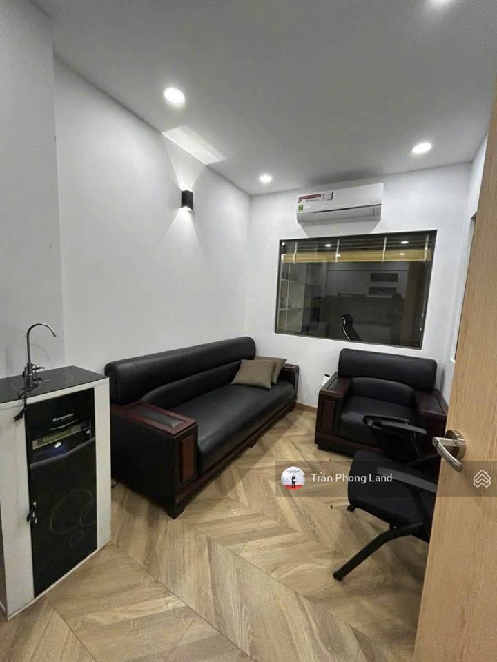 Chính chủ gửi cho thuê nhà mặt tiền 212c trần hưng đạo, q1, 4x20m, trệt 4 lầu, giá 85tr, 0908 140 ***