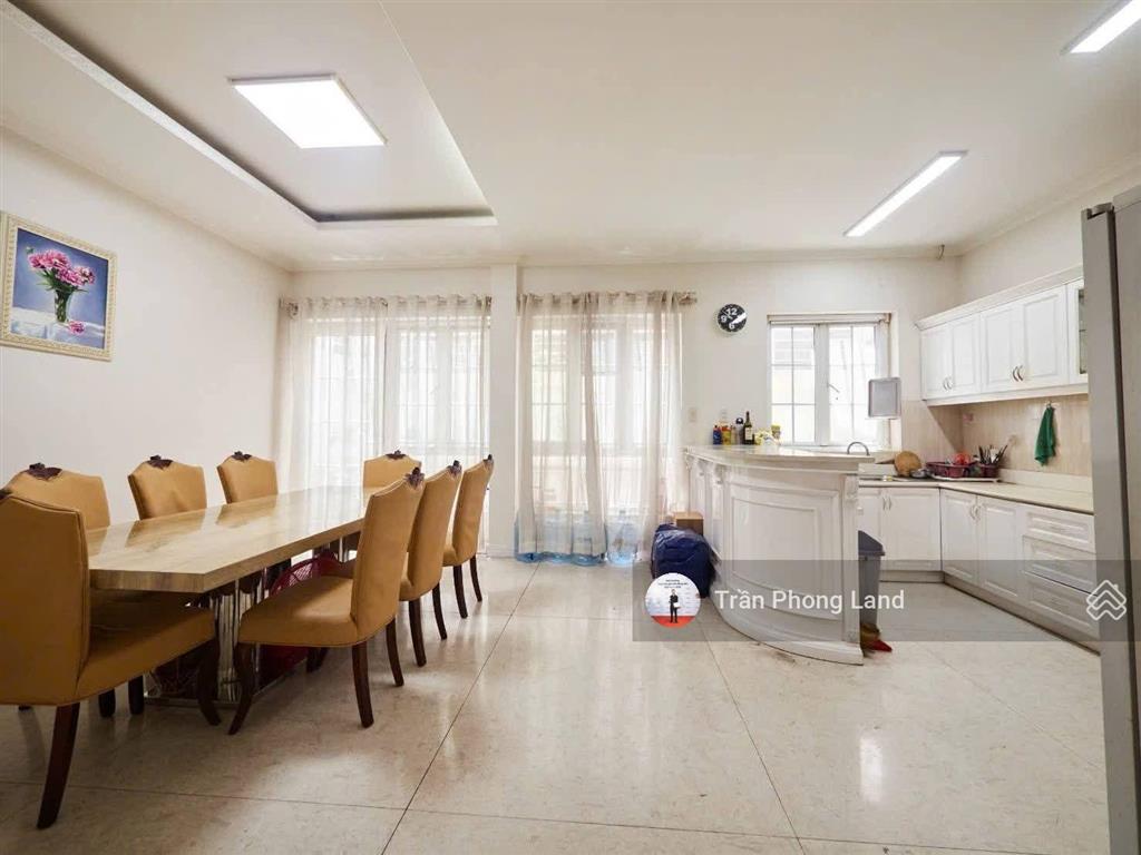 Chính chủ gửi bán biệt thự mặt tiền 28 đường d8 saigon pearl  92 nguyễn hữu cảnh, bt, 0938 140 ***