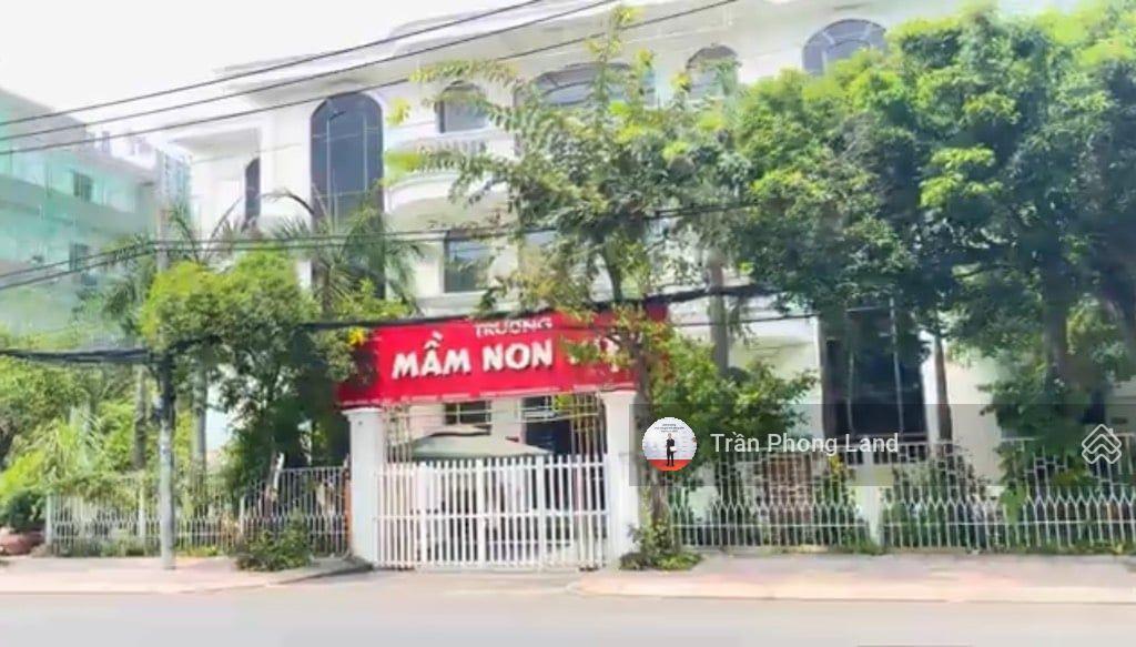 Chính chủ gửi bán nhà 3 mặt tiền 43 bình phú, đường số 28  đường số 30, q6, 1132m2, 0938 140 ***