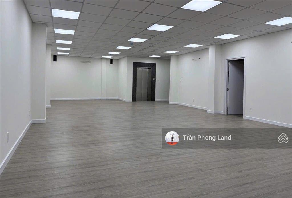 Chính chủ cho thuê nhà mặt tiền 104a hoàng hoa thám, p7, q. bình thạnh, 8(11.5)x18m, 0908 140 ***