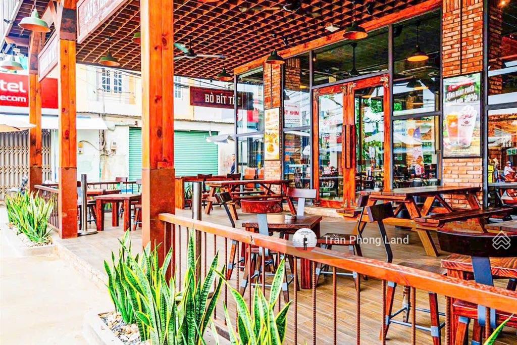 Chính chủ cho thuê nhà góc 2 mặt tiền 437 nguyễn văn tăng, p. long thạnh mỹ, q9, 13x30m, 0908 140 ***