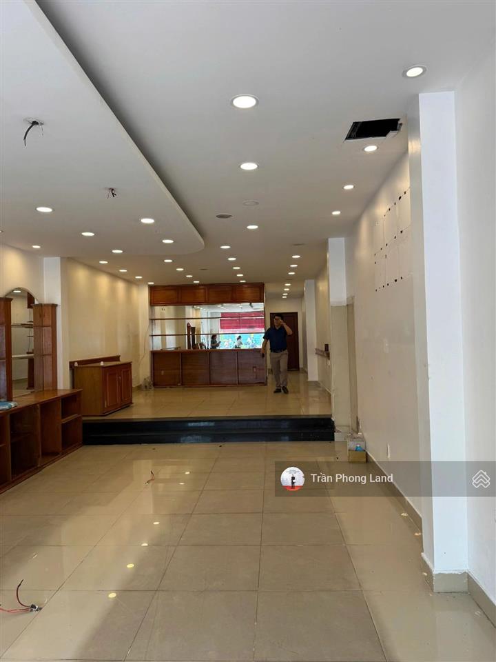Chính chủ gửi bán nhà mặt tiền 35 cộng hòa, p4, q. tân bình, 4.5x22m, trệt + lầu, 0908 140 ***