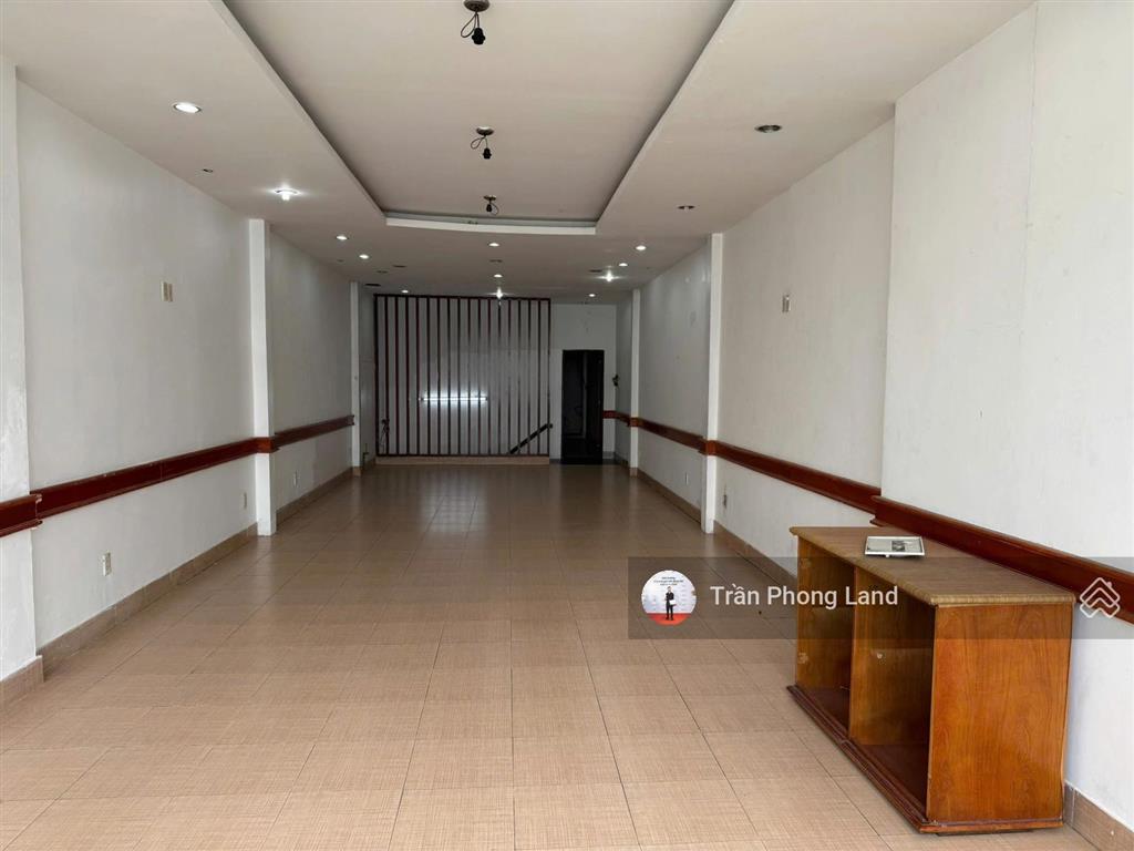 Chính chủ gửi bán nhà mặt tiền 35 cộng hòa, p4, q. tân bình, 4.5x22m, trệt + lầu, 0908 140 ***