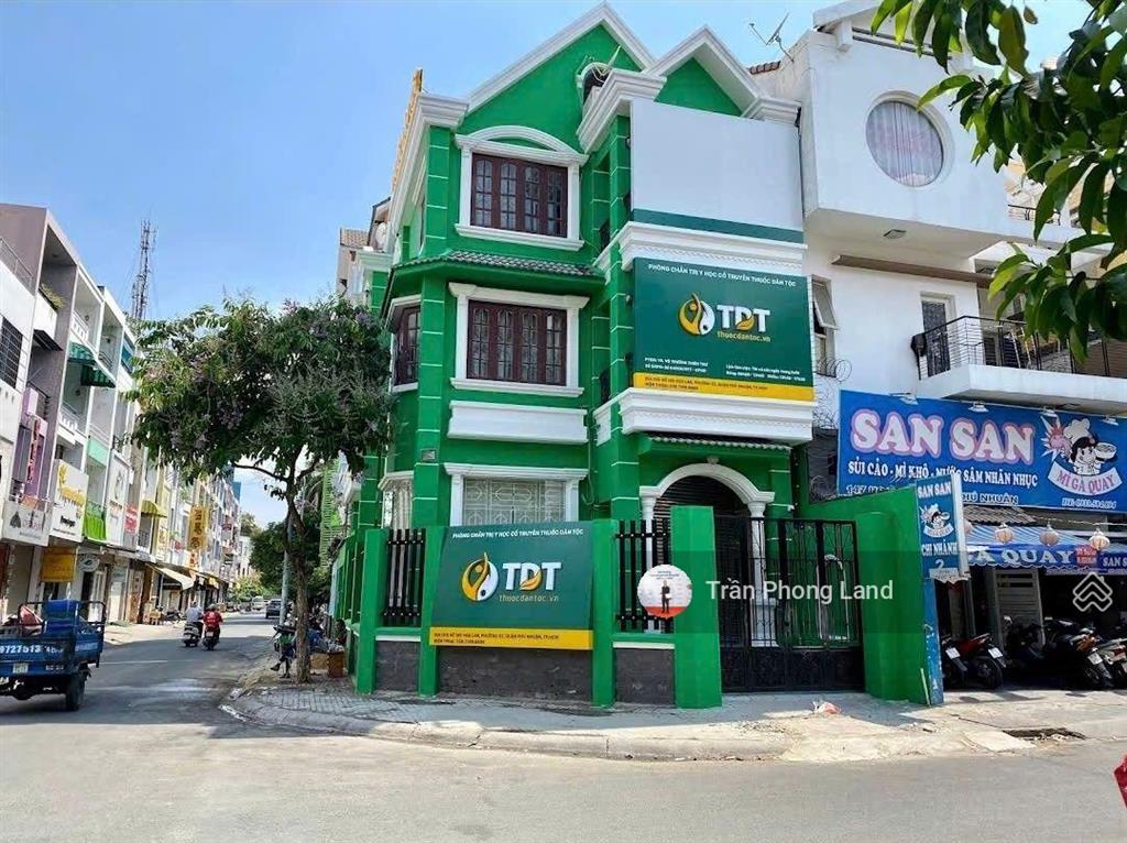 Chính chủ cho thuê nhà góc 2 mặt tiền 145 hoa lan, p2, q. phú nhuận, 8x18m, hầm 3 lầu, 0908 140 ***