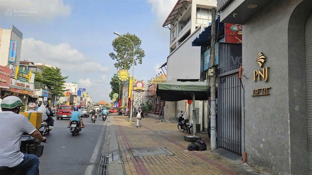 Chính chủ gửi cho thuê nhà mặt tiền 135 võ văn ngân, p. linh chiểu, tp. thủ đức, 6x20m, 0908 140 ***
