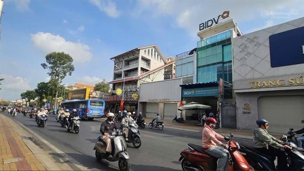 Chính chủ gửi cho thuê nhà mặt tiền 135 võ văn ngân, p. linh chiểu, tp. thủ đức, 6x20m, 0908 140 ***