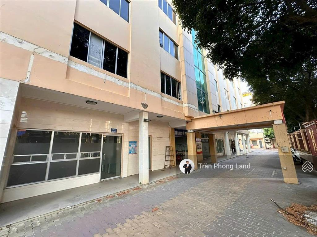 Chính chủ gửi cho thuê nhà mặt tiền 342bis nguyễn trọng tuyển, p2, q. tân bình, 2500m2, 0908 140 ***