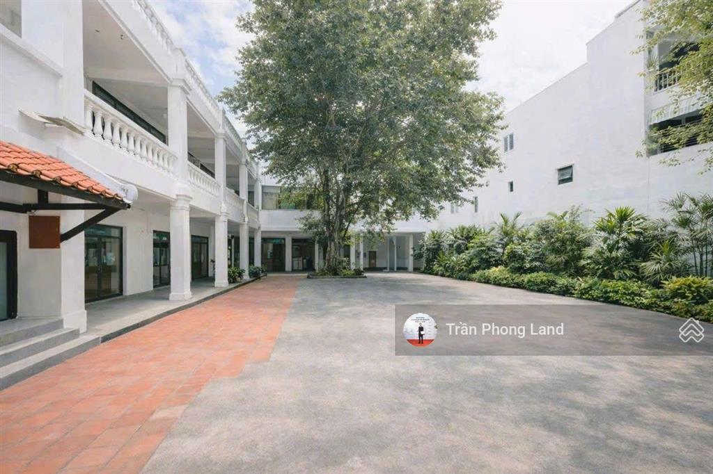 Chính chủ gửi cho thuê nhà mặt tiền 306a nguyễn trọng tuyển, p2, q. tân bình, 1225m2, 0908 140 ***