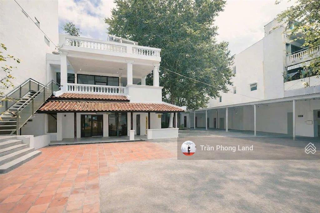 Chính chủ gửi cho thuê nhà mặt tiền 306a nguyễn trọng tuyển, p2, q. tân bình, 1225m2, 0908 140 ***