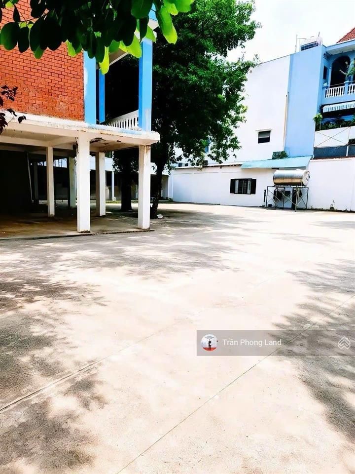 Chính chủ gửi cho thuê nhà mặt tiền 306a nguyễn trọng tuyển, p2, q. tân bình, 1225m2, 0908 140 ***