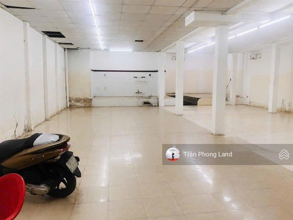Chính chủ gửi cho thuê nhà mặt tiền 138 bạch đằng, p2, q. tân bình, 10x28m, 1 trệt, 0908 140 ***