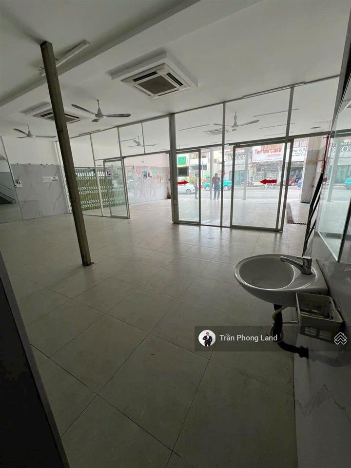 Chính chủ gửi cho thuê nhà mặt tiền 248248e248f phan đình phùng, p1, q. phú nhuận, 0908 140 ***