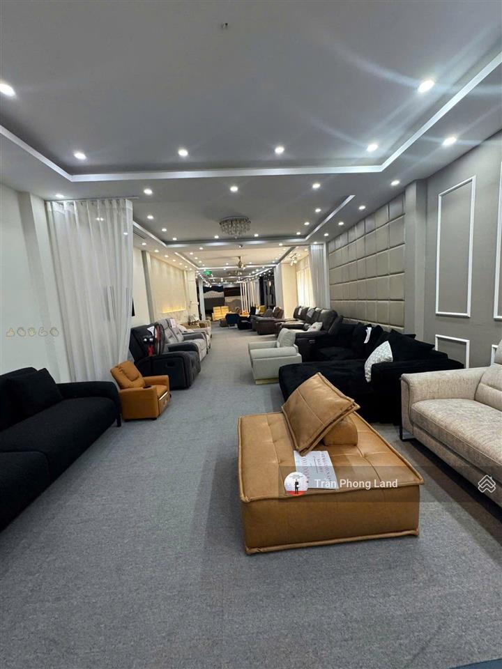 Chính chủ gửi cho thuê nhà mặt tiền 114 ngô gia tự, p9, q10, 5(7)x26m, trệt 3 lầu, 0908 140 ***