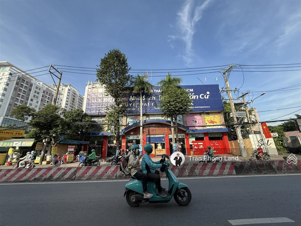 Chính chủ gửi cho thuê nhà mặt tiền 516 huỳnh tấn phát, p. bình thuận, q7, 28x50m, 0908 140 ***