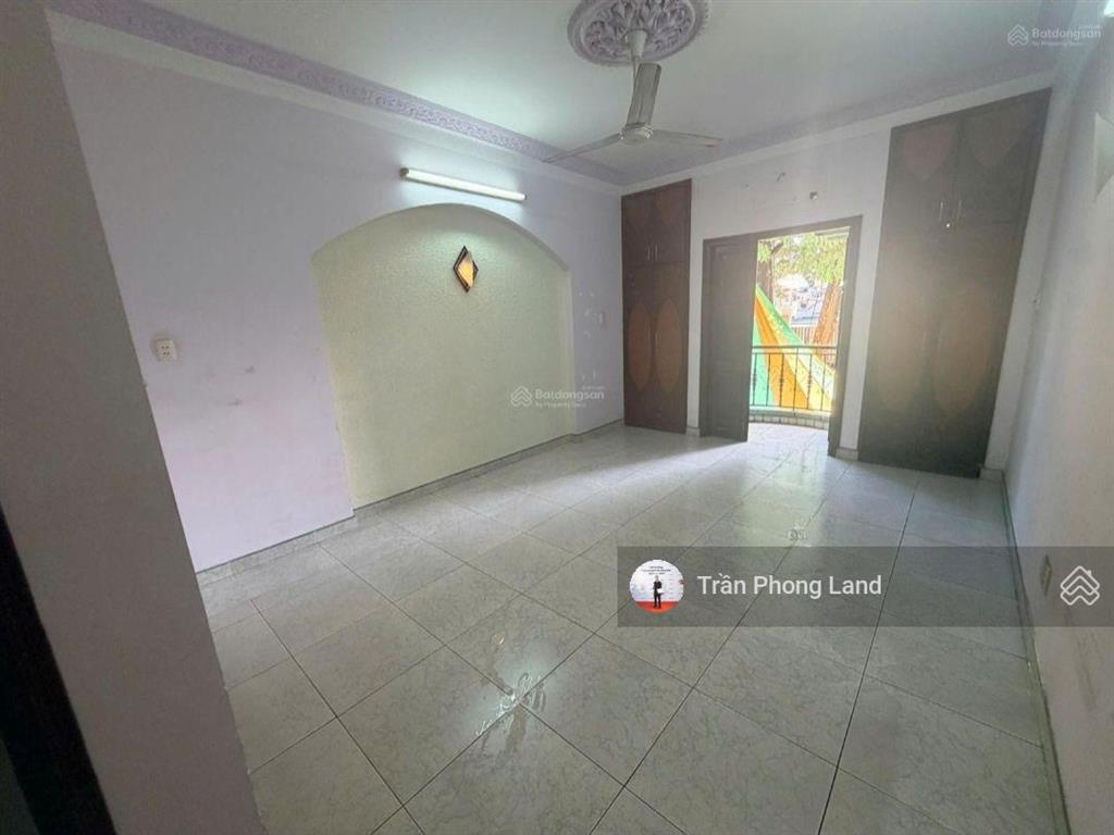 Chính chủ gửi cho thuê nhà mặt tiền 439 cộng hòa, quận tân bình, 11.5x28m, trệt 3 lầu, 0908 140 ***