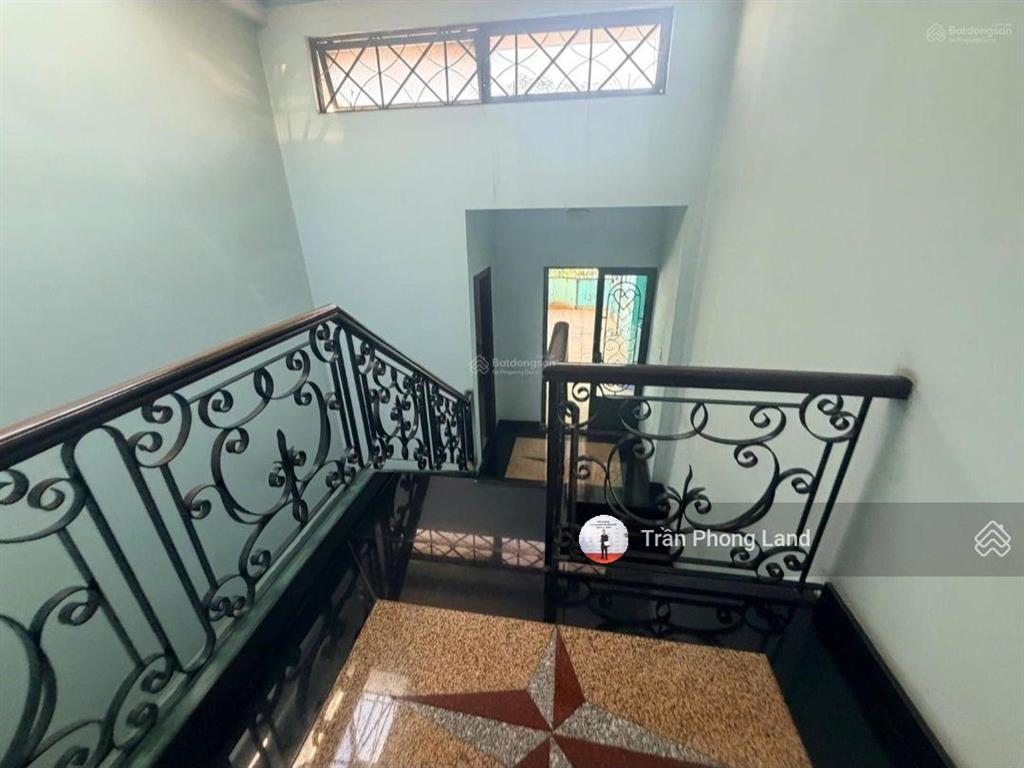 Chính chủ gửi cho thuê nhà mặt tiền 439 cộng hòa, quận tân bình, 11.5x28m, trệt 3 lầu, 0908 140 ***