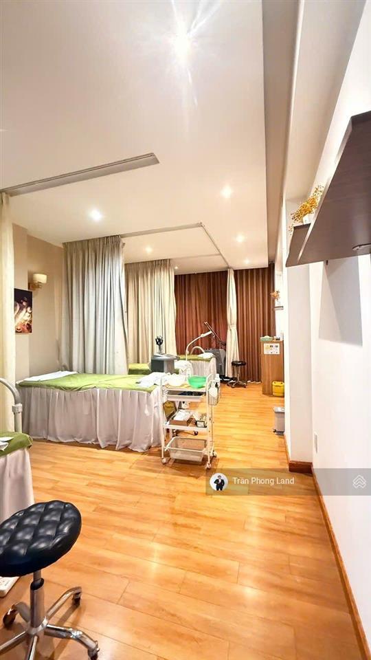 Chính chủ gửi cho thuê nhà 2 mặt tiền 512 lê văn sỹ, p14, q3, 4x22m, trệt 5 lầu, 0908 140 ***