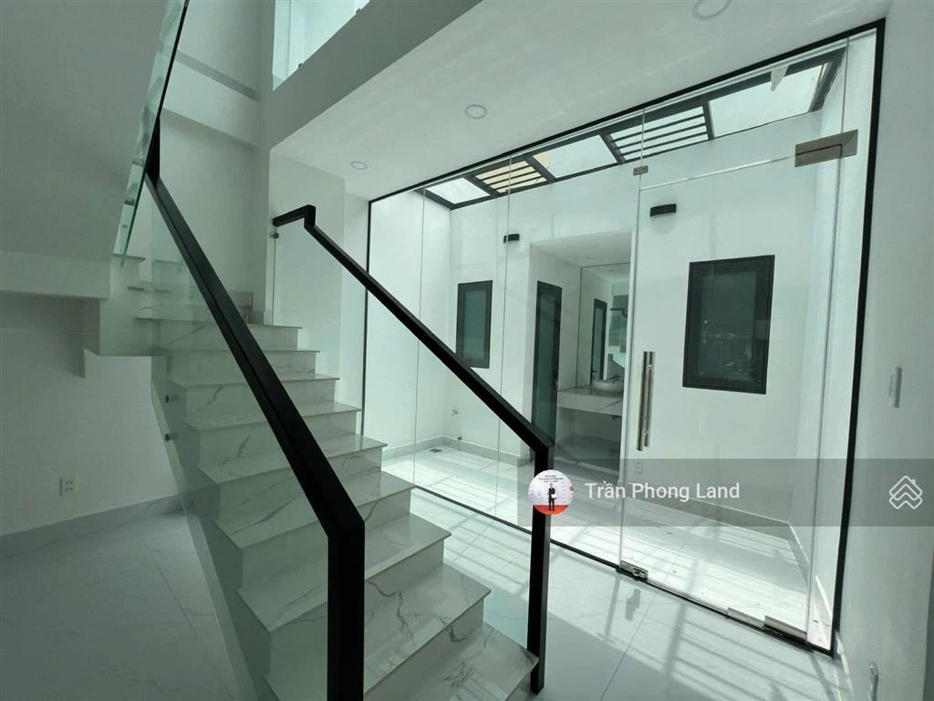 Chính chủ cho thuê nhà mặt tiền 40a phan đình phùng, quận phú nhuận, 4x24m, trệt 2 lầu, 0908 140 ***
